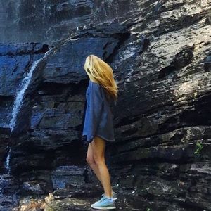 Meet your Posher, Madelaine